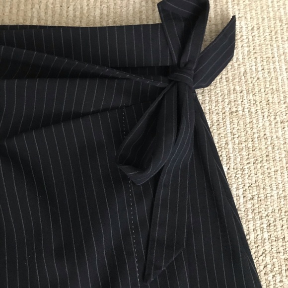 Mango Wrap skirt - Picture 2 of 5